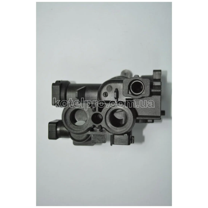 Левый гидроузел на газовый котел Viessmann Vitopend 100 WH1B 7830419